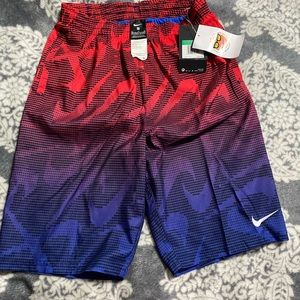 NWT Nike swim shorts / swim trunks youth XL